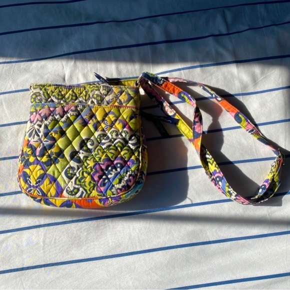 Vera Bradley Handbags - Vintage Vera Bradley Purse